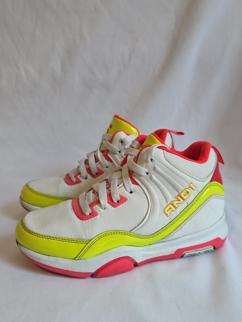 And1 Kids High-Top Sneakers in White, Neon Yellow & Pink